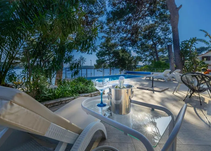 Hana Croatia Villa *